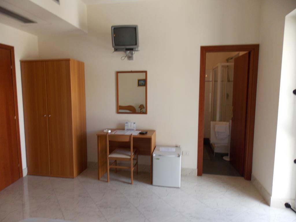 Albergo Roma Matera Værelse billede